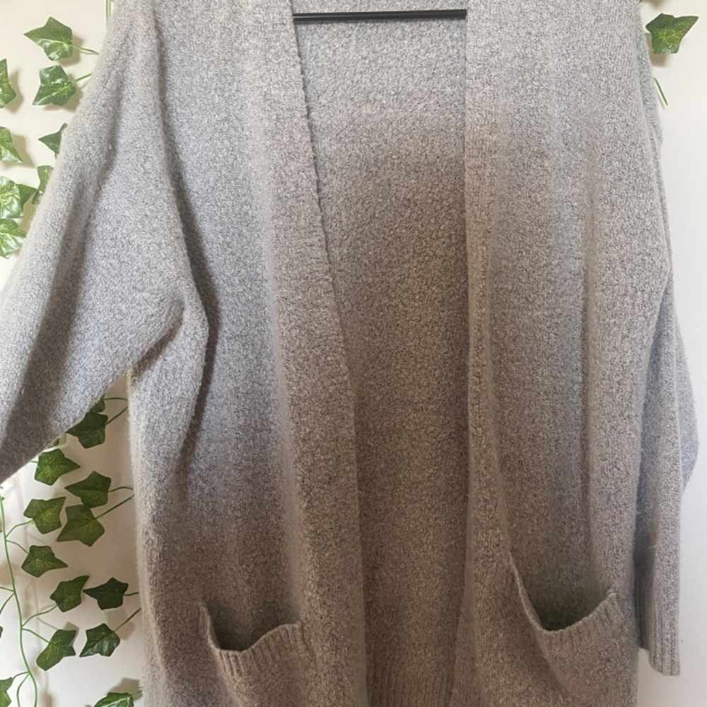 Cardigan - Picture 2 of 3